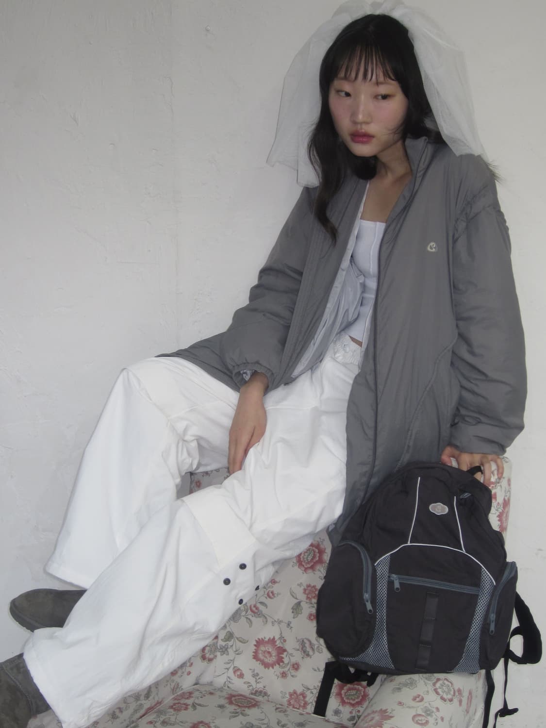 스마트어반유즈풀 코이세이오 suu 로고 백팩 차콜 가방 지초이 샬롬클럽 상품이미지7