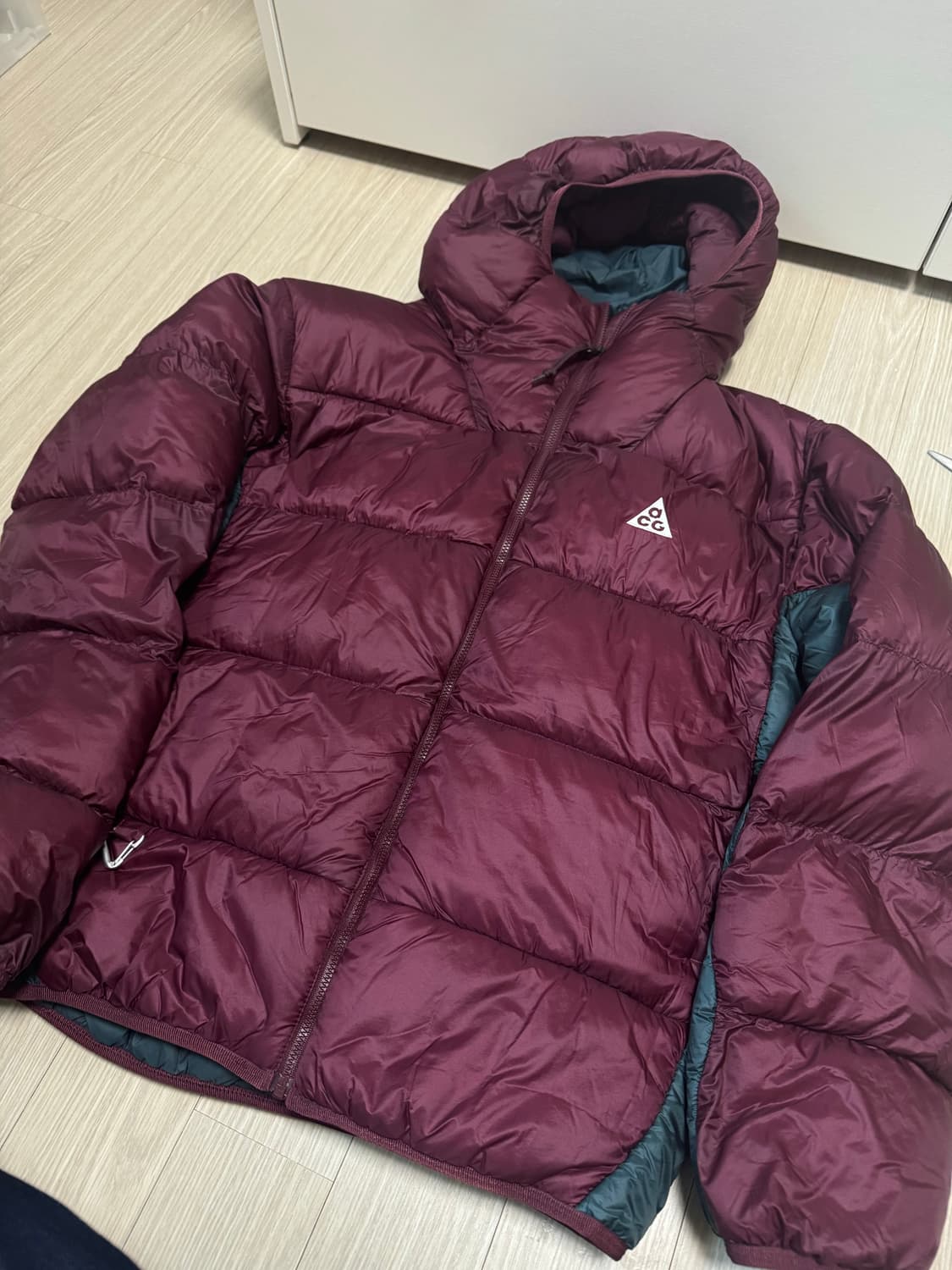 새상품급 나이키 Acg  써미핏 루나레이크 자켓 마룬s 100 패딩판매  상품이미지1