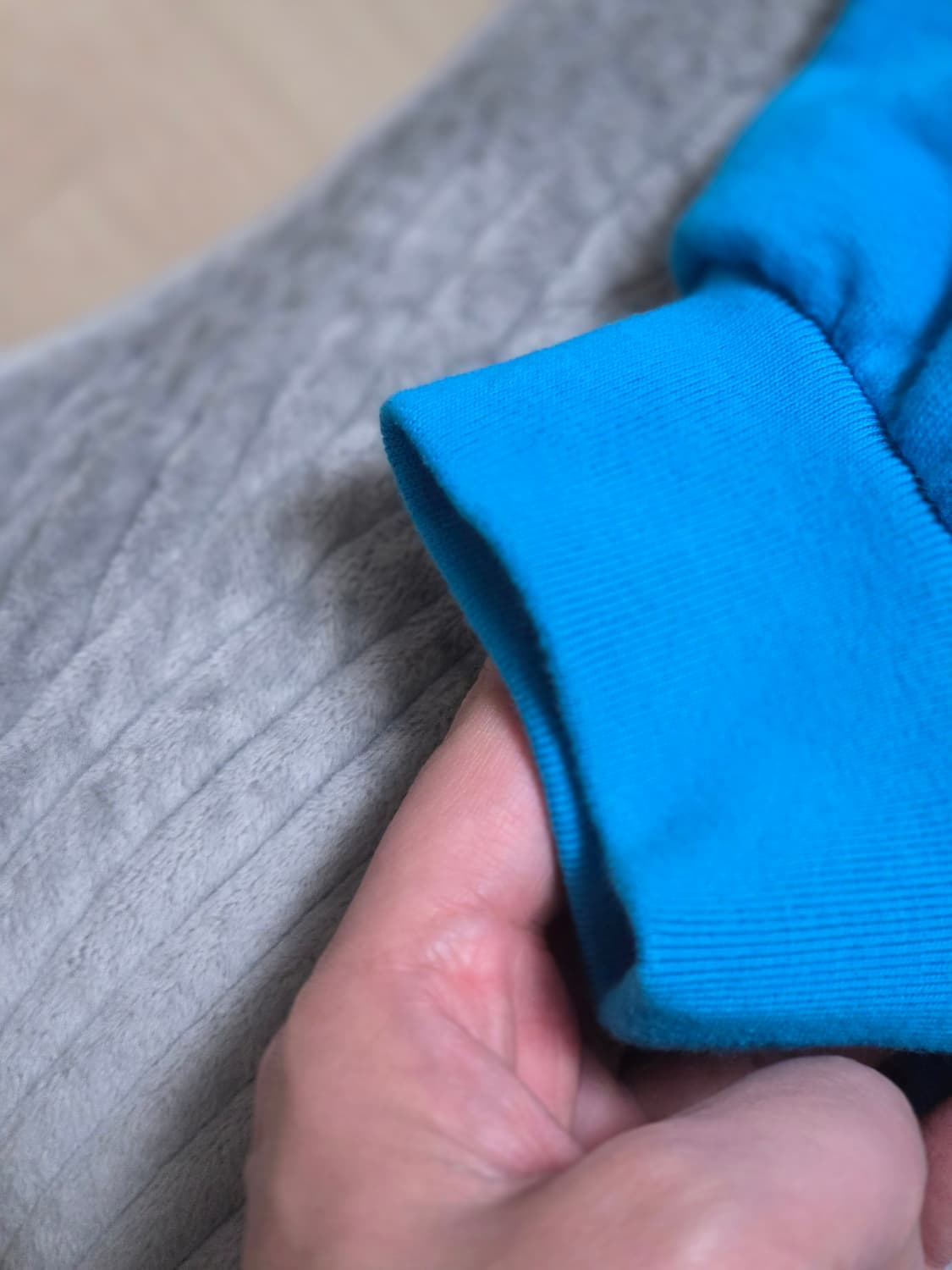 구찌 23ss 스웻셔츠 오버핏 L사이즈 상품이미지4