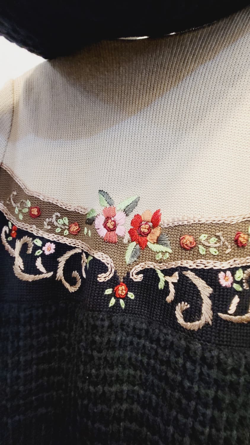 디자이너 자수후드 니트코트 상품이미지2