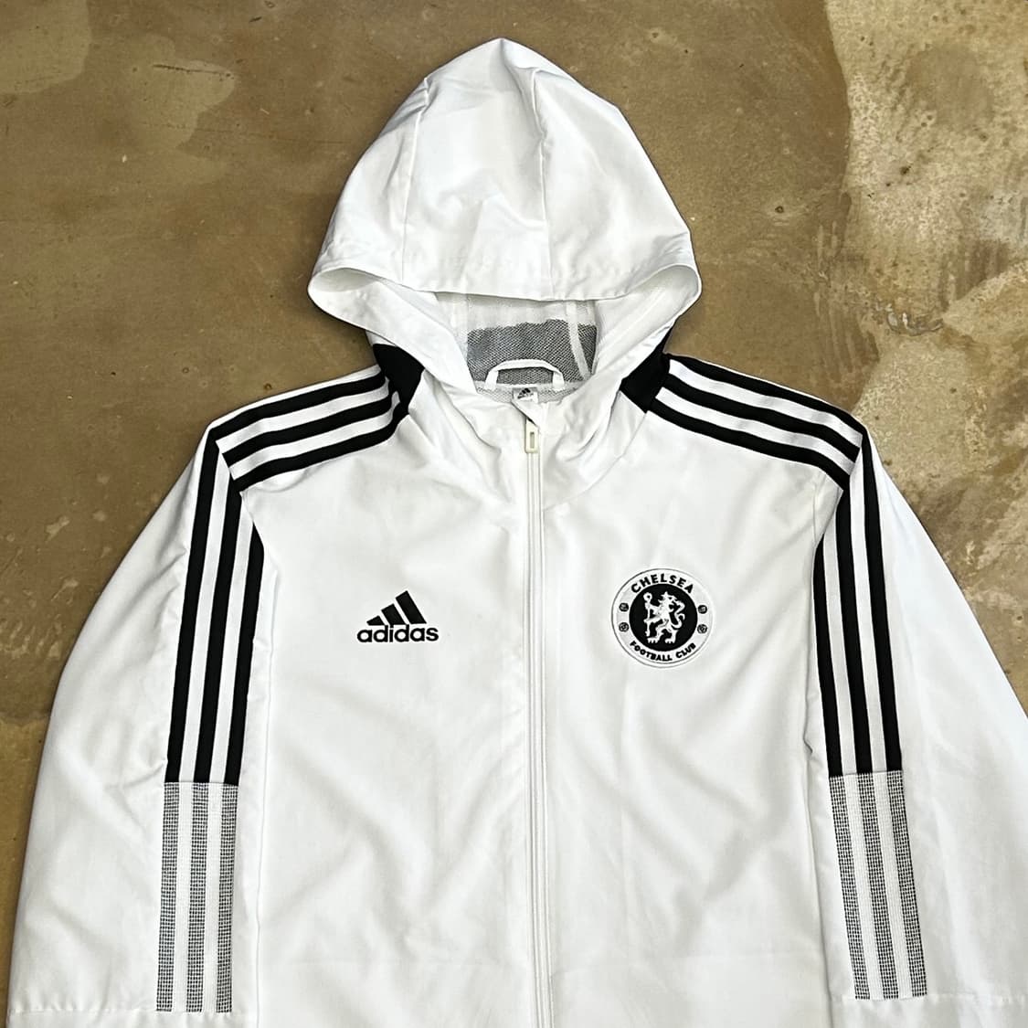 L 아디다스 첼시 화이트 후드 트랙탑 상품이미지1