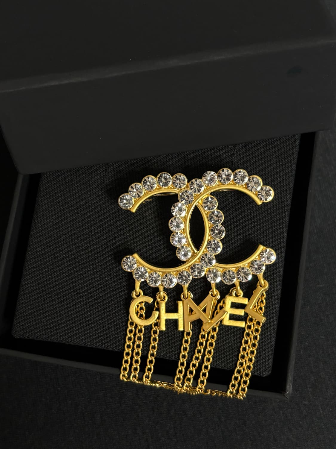 샤넬 정품 cc로고 업사이클링 드롭 체인 크리스탈 큐빅 브로치 상품이미지3