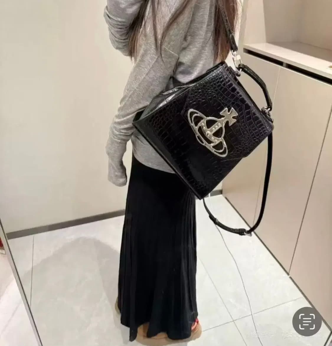 비비안웨스트우드 크로커다일 백팩 상품이미지1