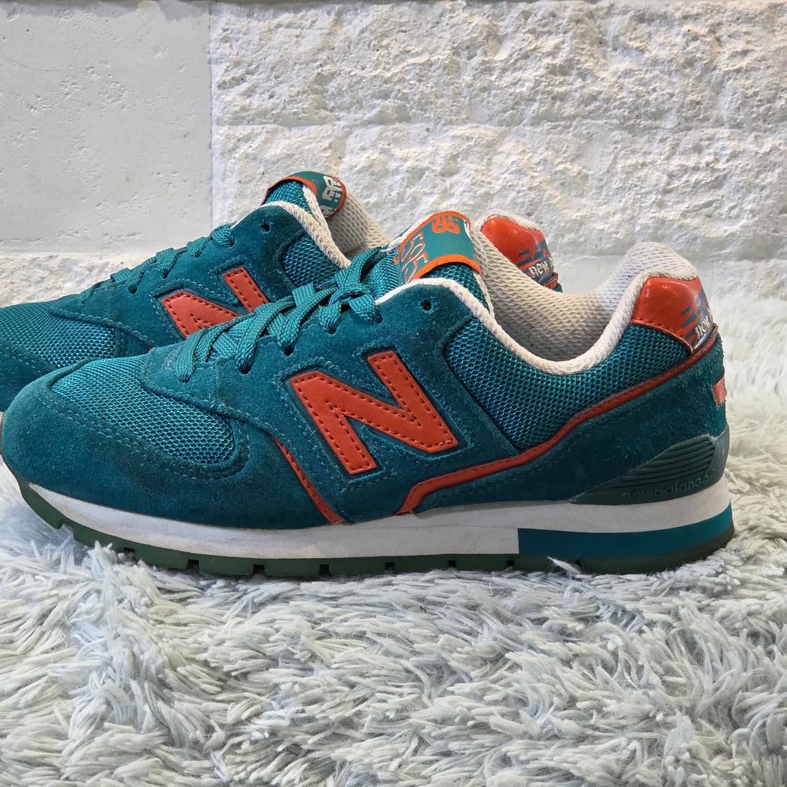 5q-5:뉴발란스 595 틸블루 오렌지 스웨이드 스니커즈 (23.5cm) 상품이미지2
