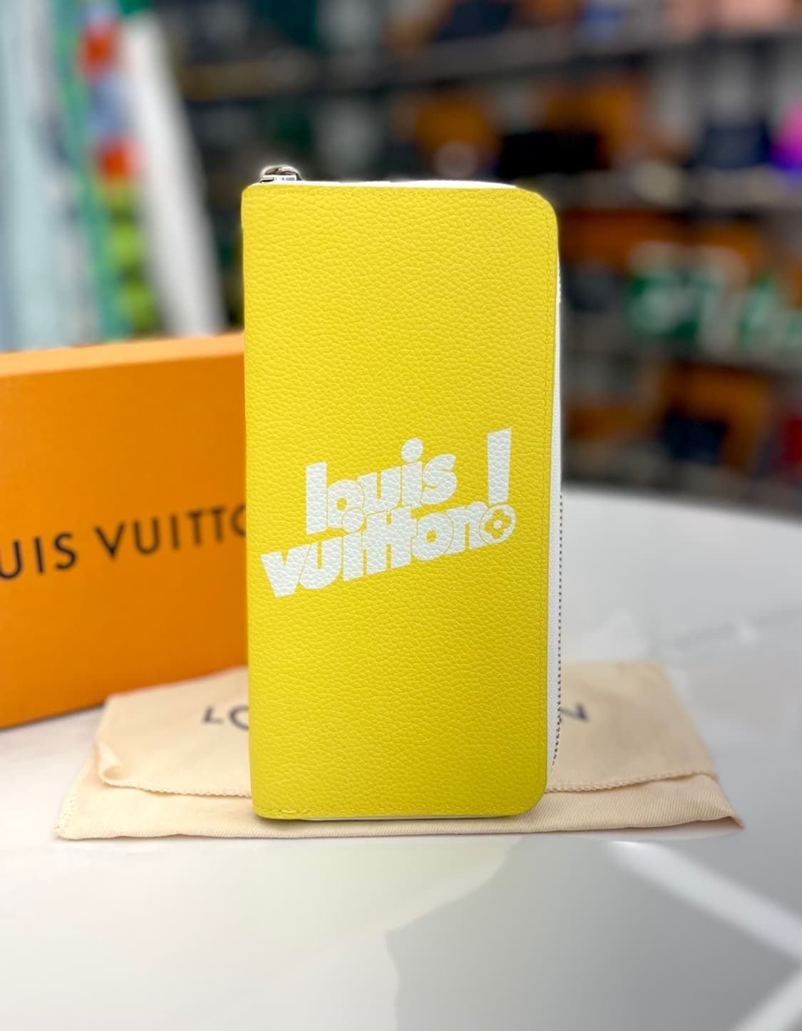 루이비통 에브리데이 한정판 지퍼돌이 장지갑 상품이미지1