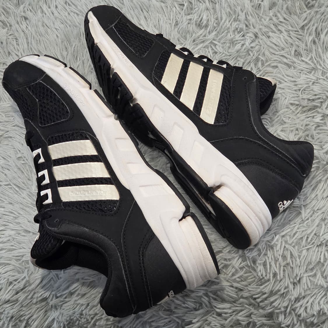 3q-28:아디다스 러닝 스니커즈 블랙화이트 (235mm) 상품이미지8