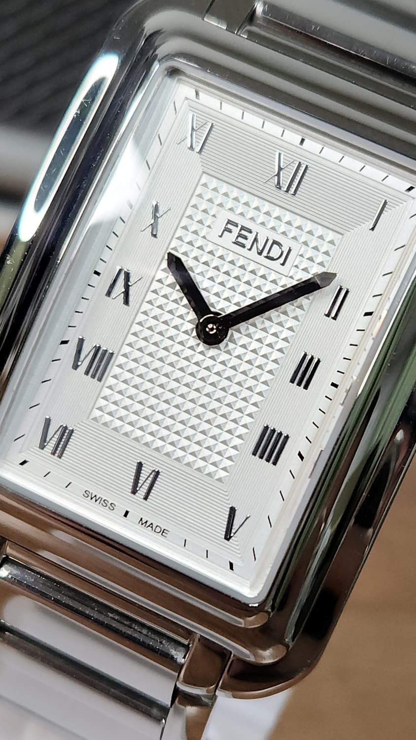 # FENDI 펜디 클래시코 남성명품시계 급처 / 팬디시계 스위스명품시계 상품이미지3