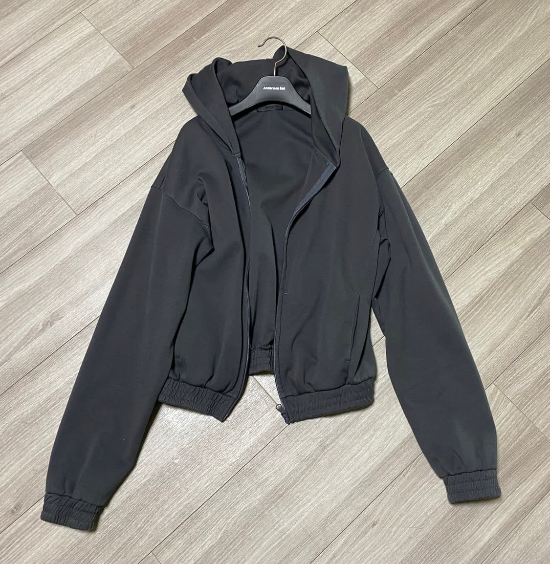 다이브인 라이트 크롭 후드 집업 차콜 1사이즈 상품이미지2