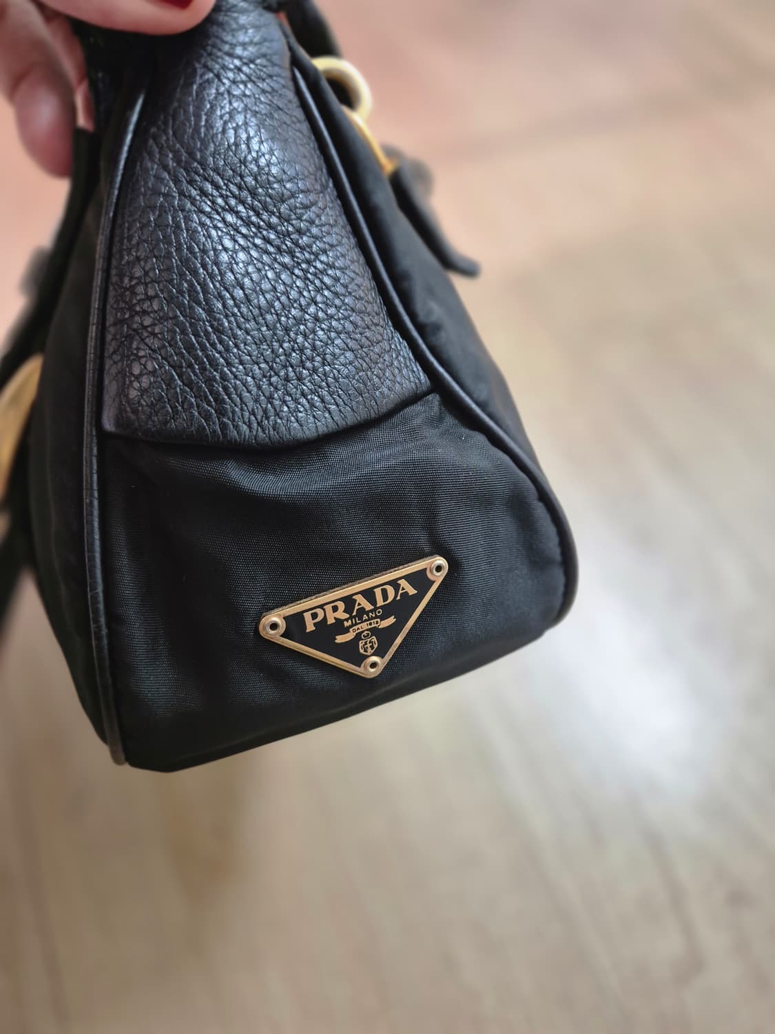 프라다 삼각로고 숄더백 상품이미지8
