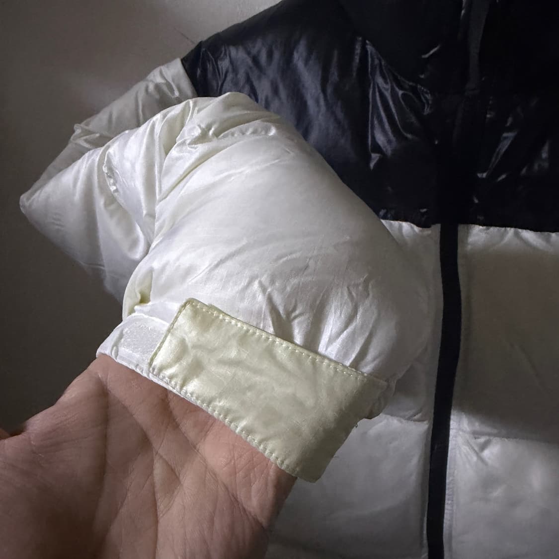 노스페이스 여성 눕시 숏 자켓 화이트 NJ1DP96B (90) 상품이미지4