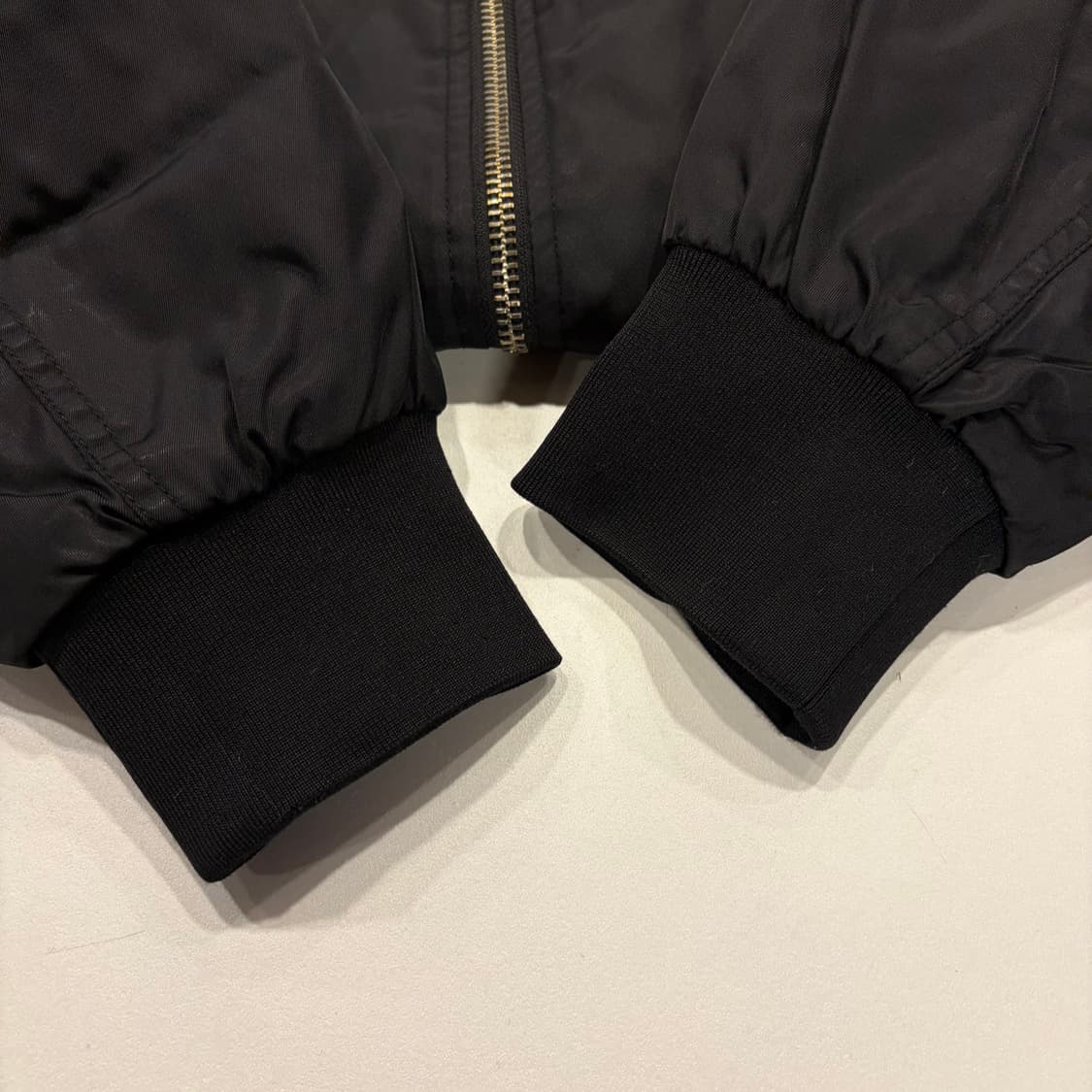 [100] MLB 뉴욕 베이직 패티드 양키스 블랙 봄버 자켓 B260 상품이미지6