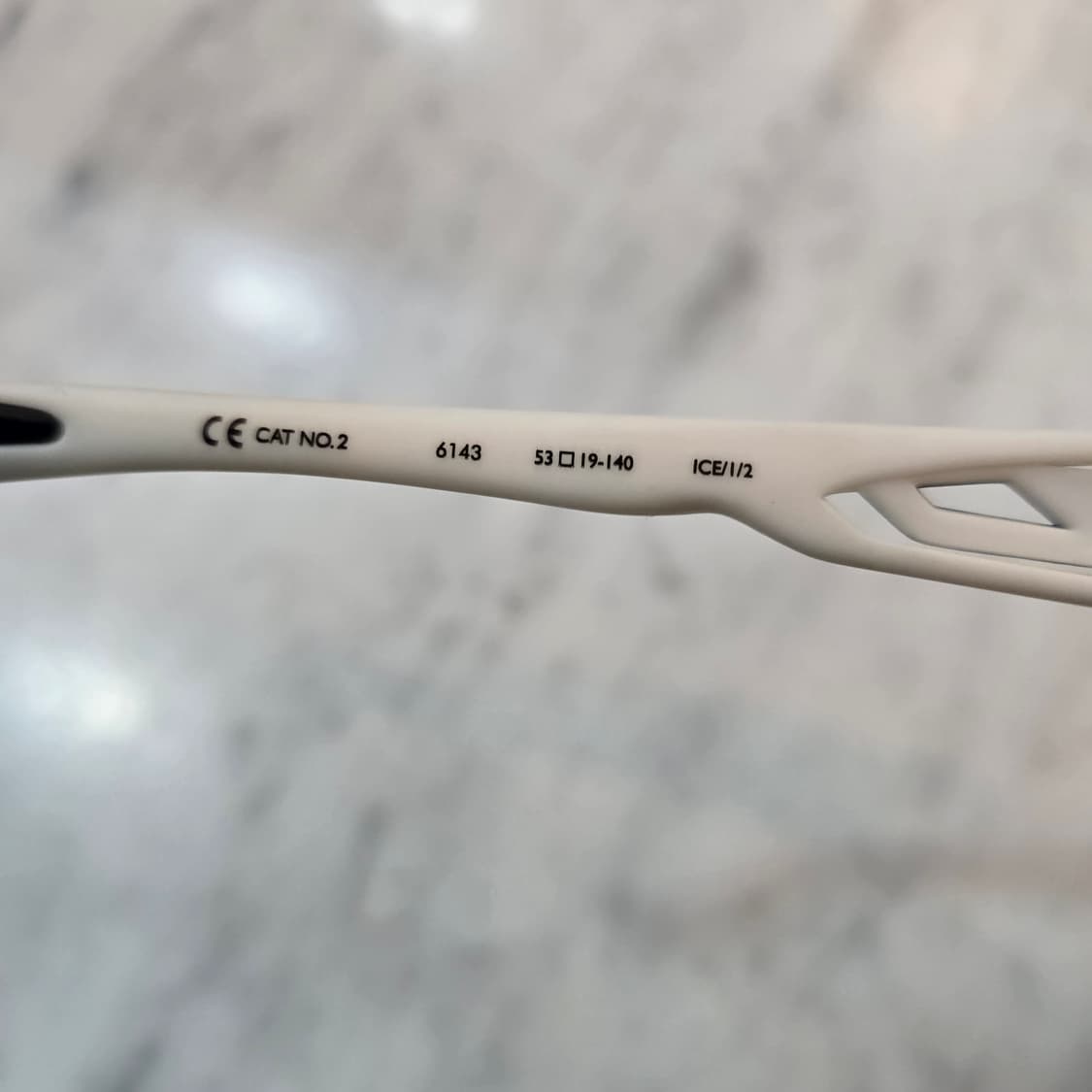 린다페로우 x 아이스버그 고글 6143 ICE/1/2 희귀템 상품이미지5