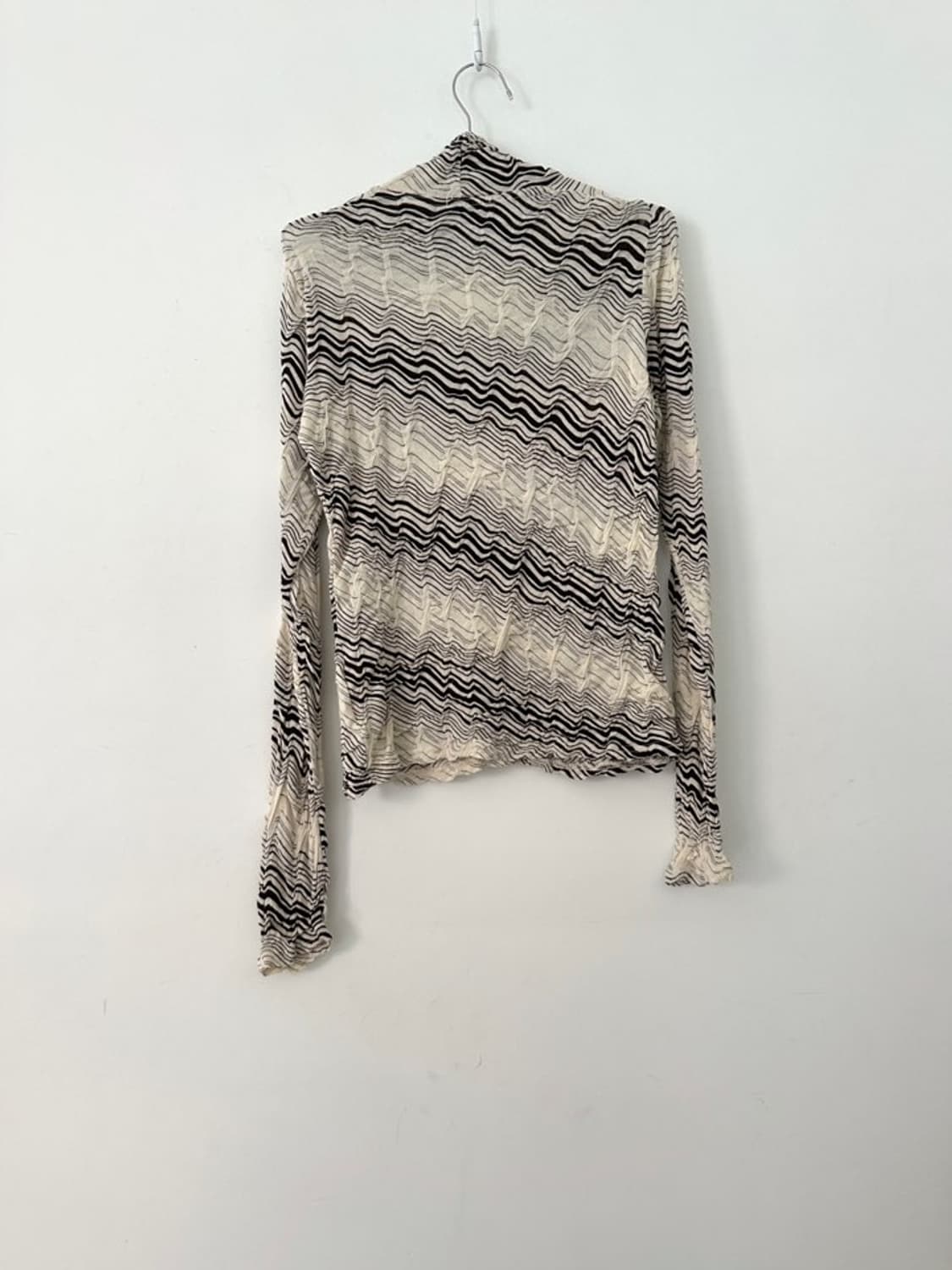wave pattern turtleneck top / ivory  상품이미지3