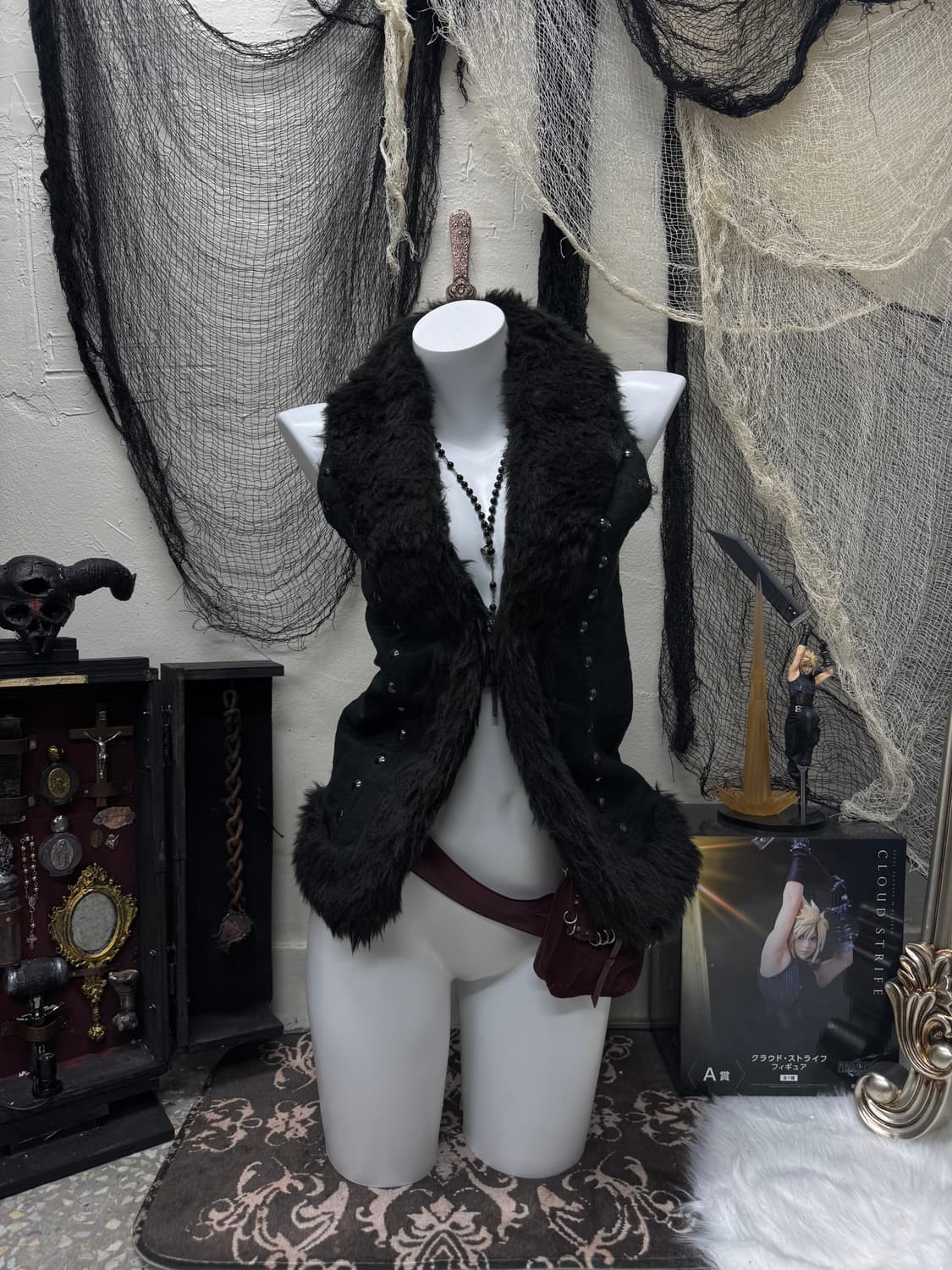 Buvrus vkei fake fur stud vest 상품이미지1