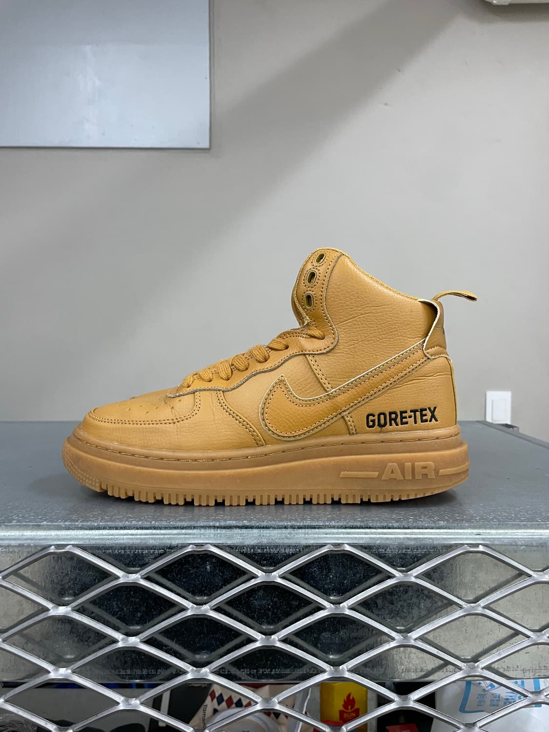 나이키 에어 포스 1 고어텍스 부트 플랙스 260 상품이미지1