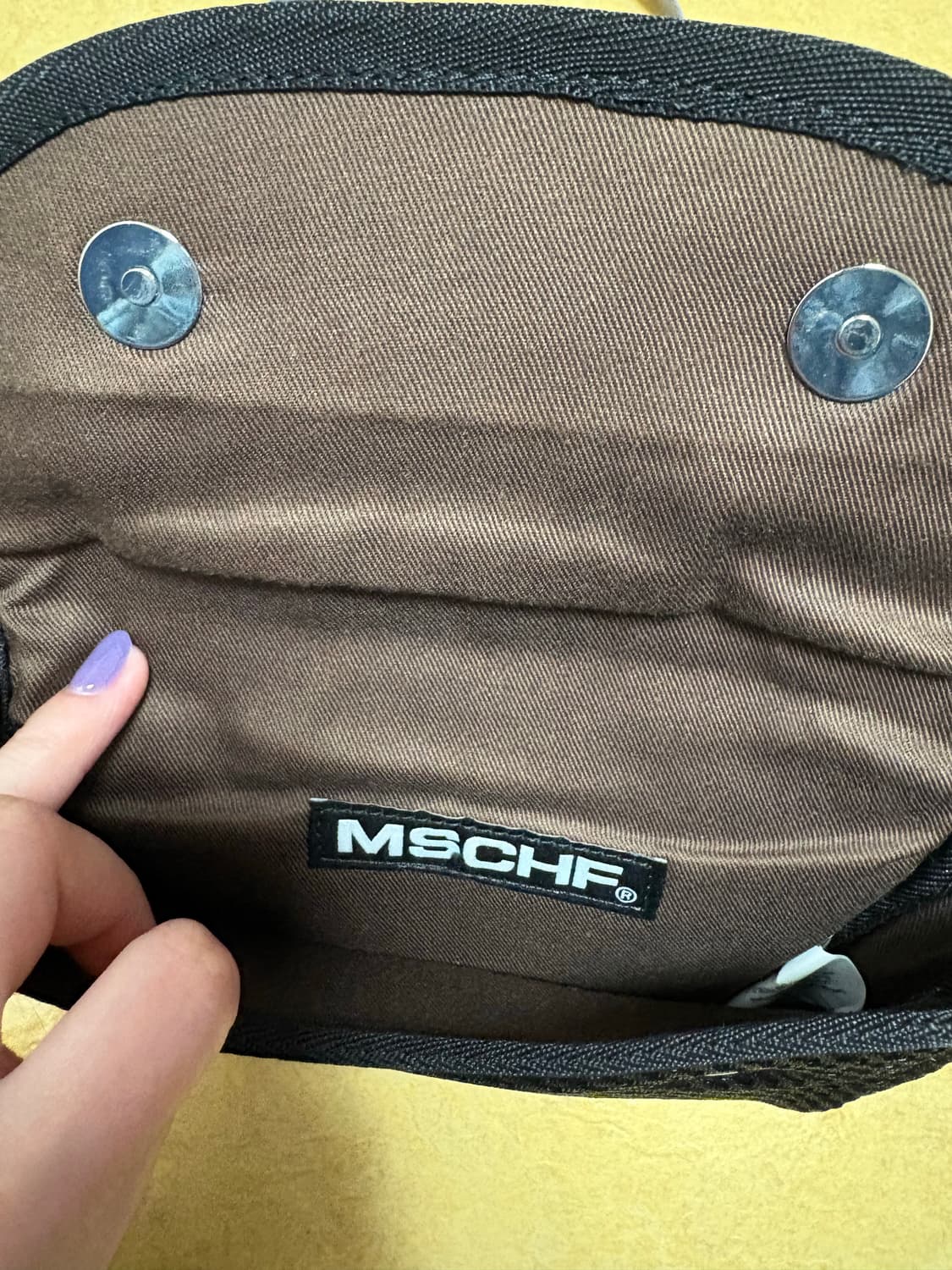 미스치프 쿠션 미니 크로스백 블랙 상품이미지4