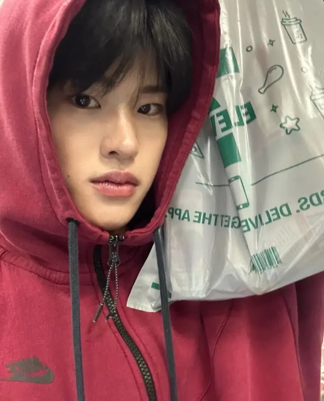 나이키 테크팩 버건디 m 라이즈 소희 상품이미지1