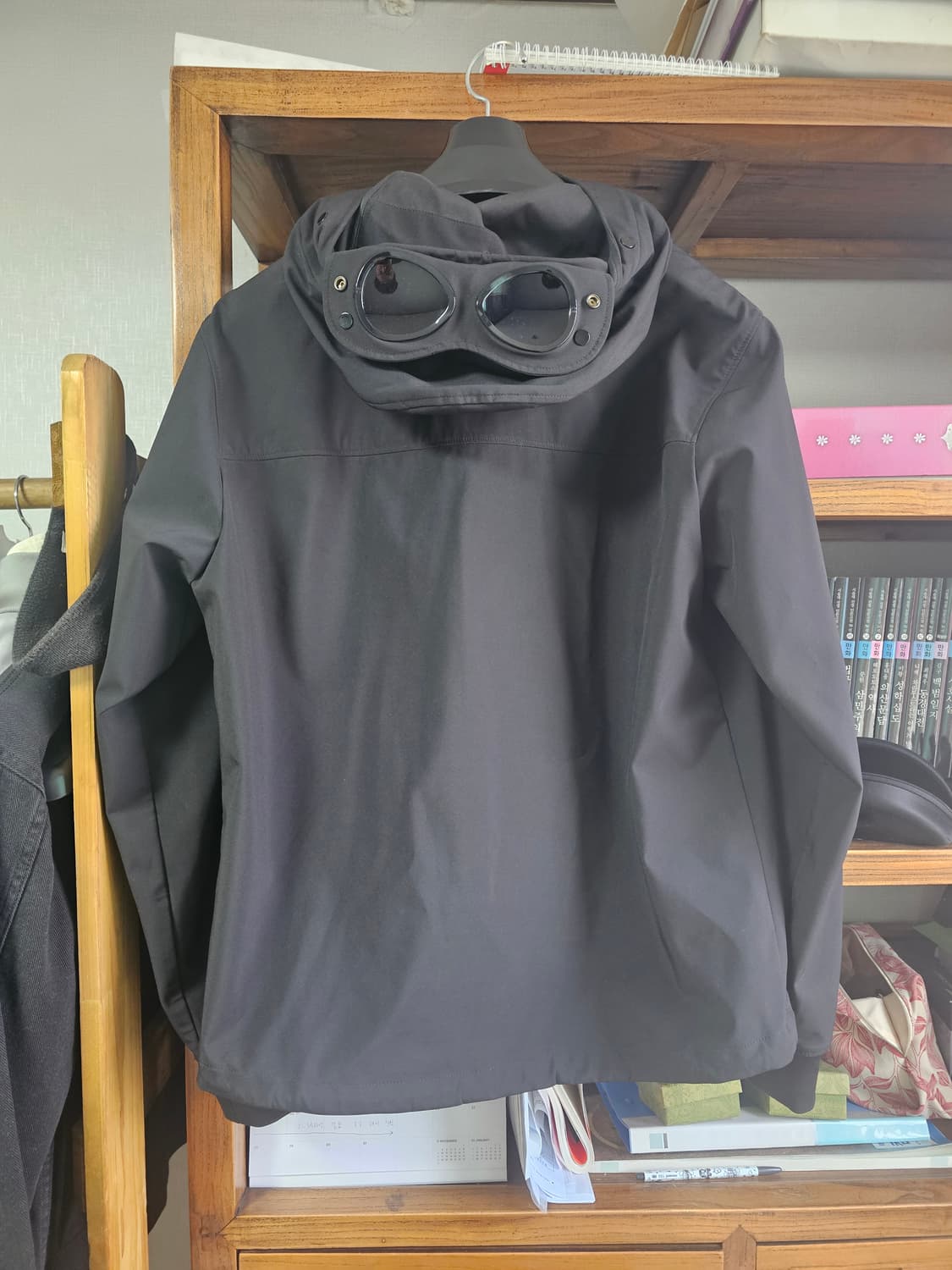 씨피 CP컴퍼니 고글 자켓 블랙 팔아요 50 100사이즈 상품이미지1