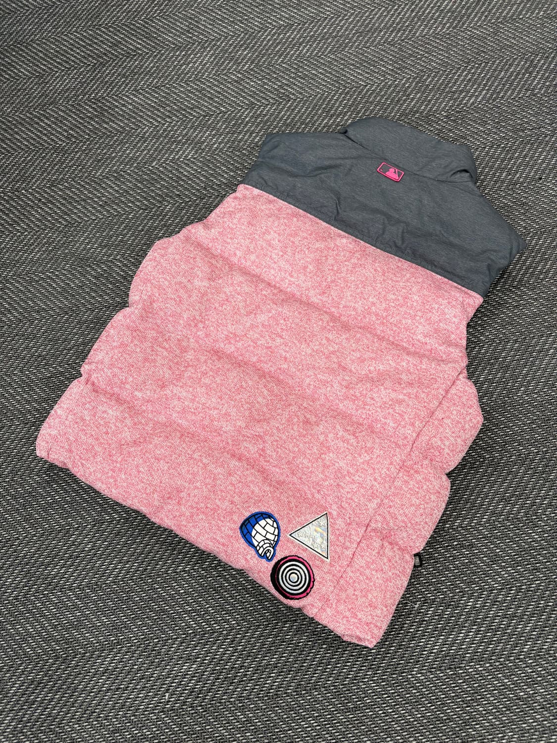 MLB 핑크색 패딩 조끼 상품이미지7