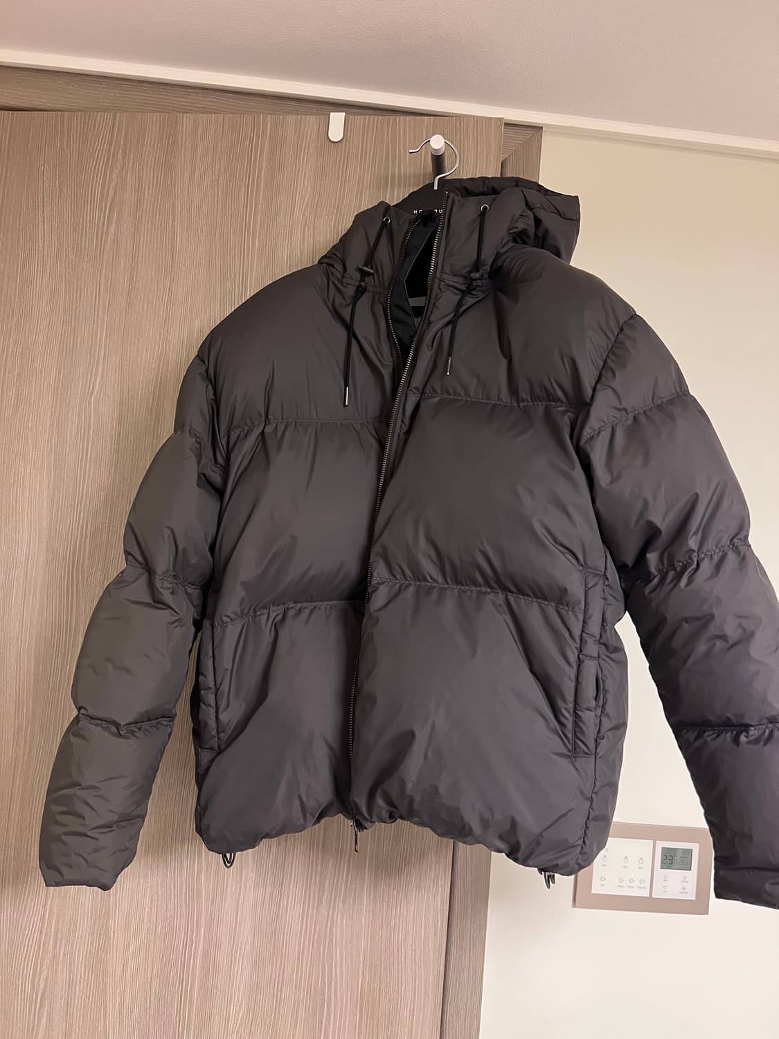 더니트컴퍼니 덕다운 브라운패딩L 사이즈 상품이미지1