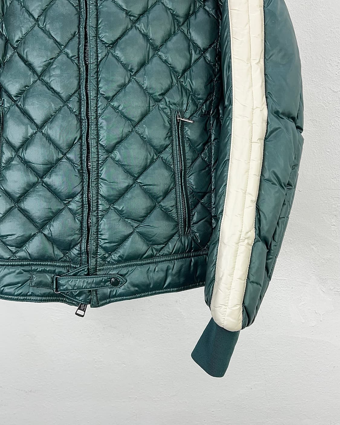 몽클레르 그린 화이트 다이아 퀼팅 덕 바이커 푸퍼 자켓 상품이미지5
