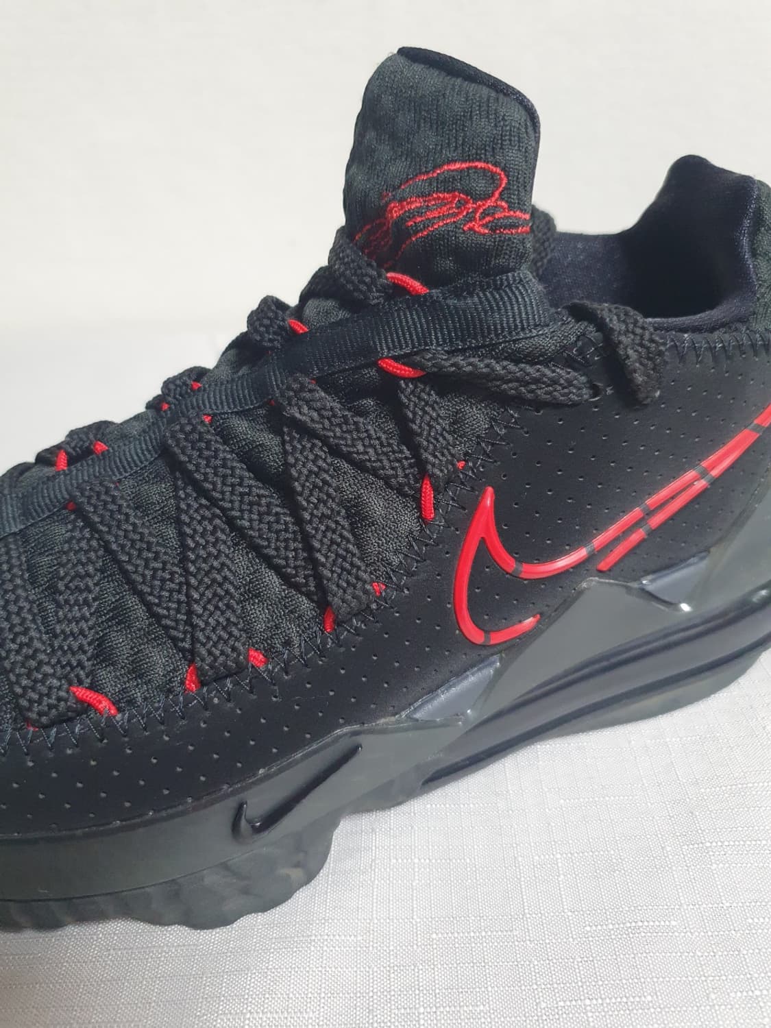 나이키 르브론 17 로우 브레드 블랙 유니버시티 레드 235mm 상품이미지8