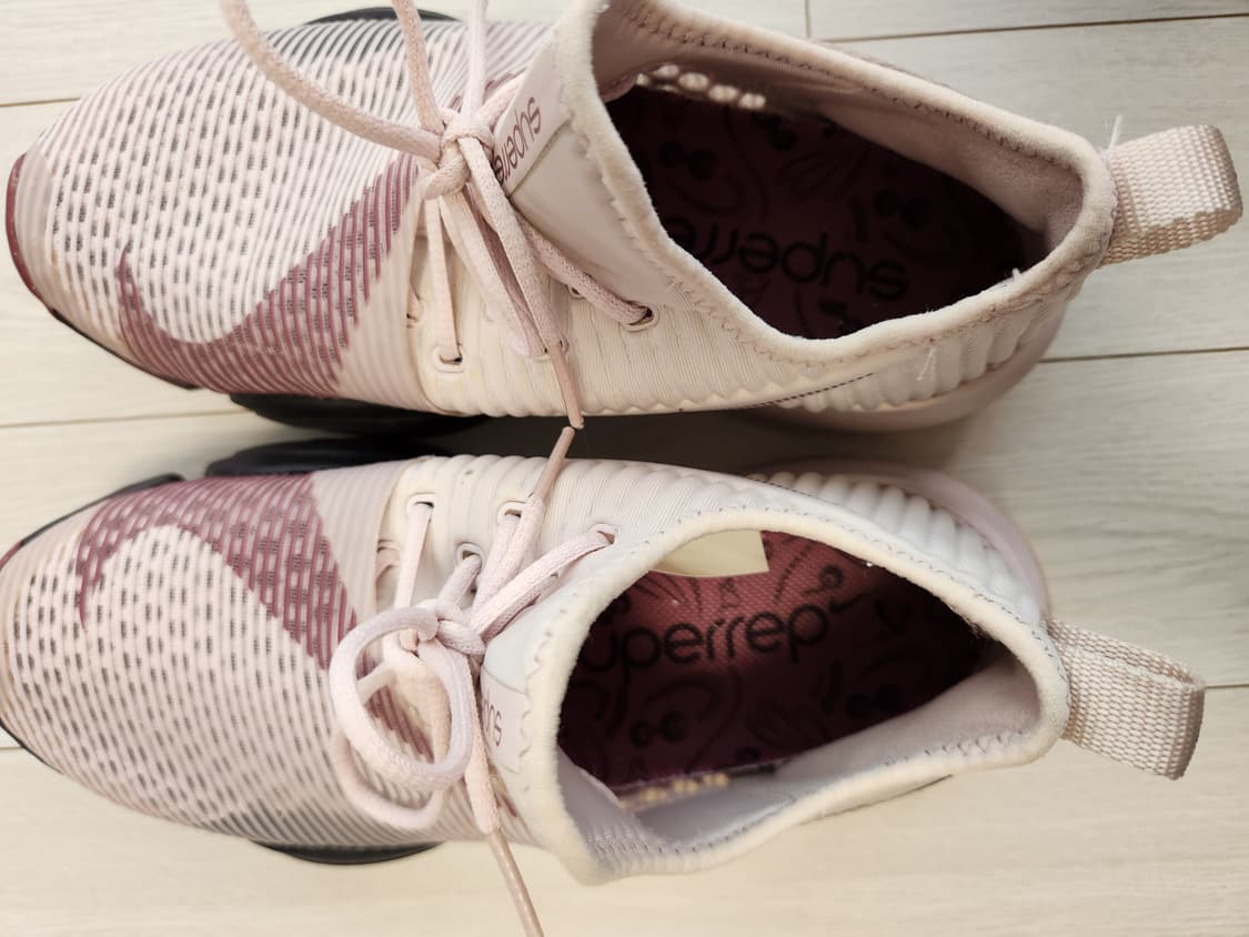 나이키 러닝화 에어 줌 슈퍼렙 BQ7043-665사이즈230

많이 신지 상품이미지5