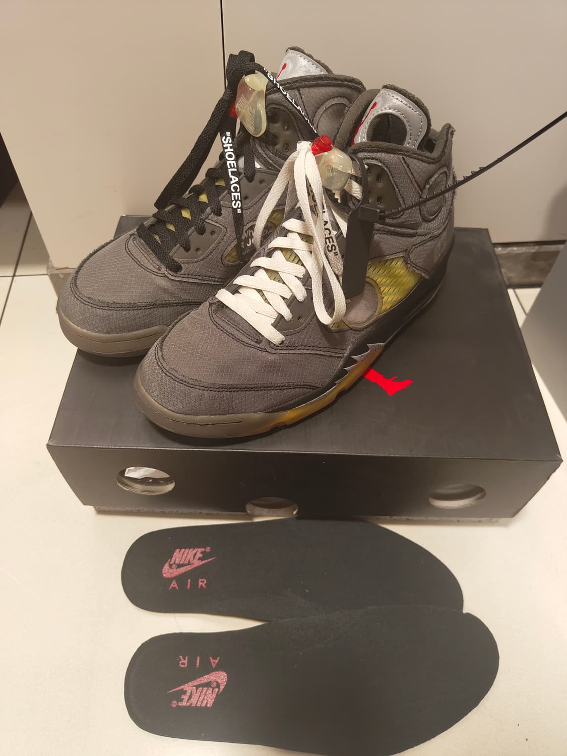 나이키 오프화이트 조던5 무슬린 270 상품이미지1