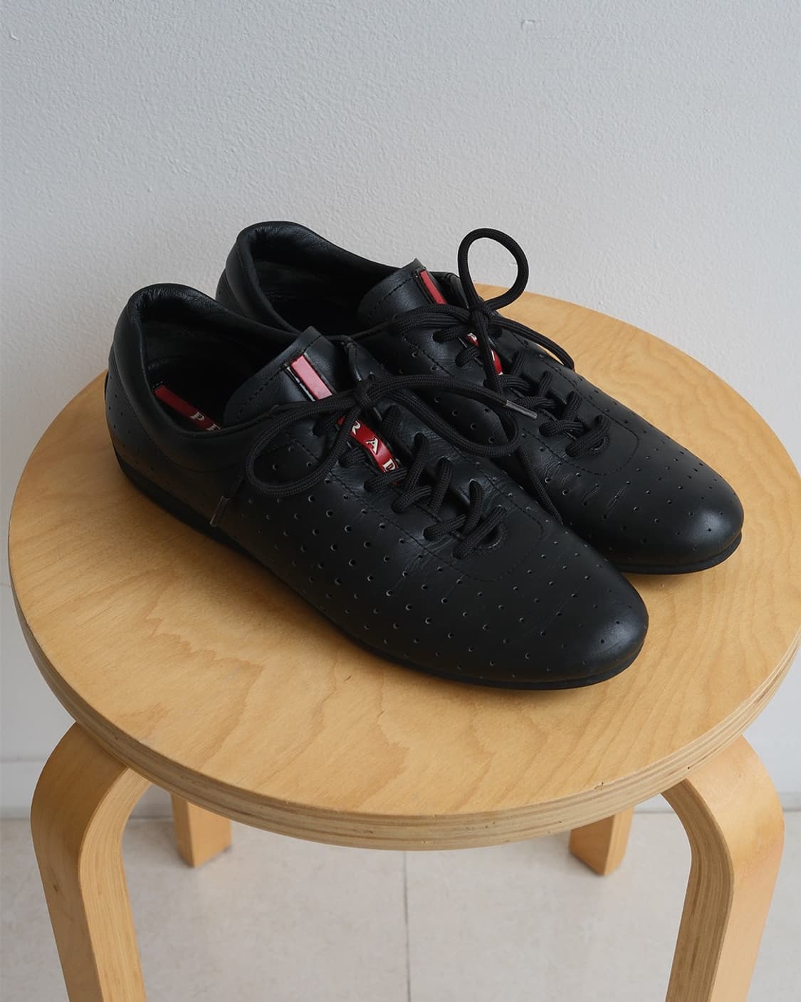 Prada perforated leather shoes 상품이미지6