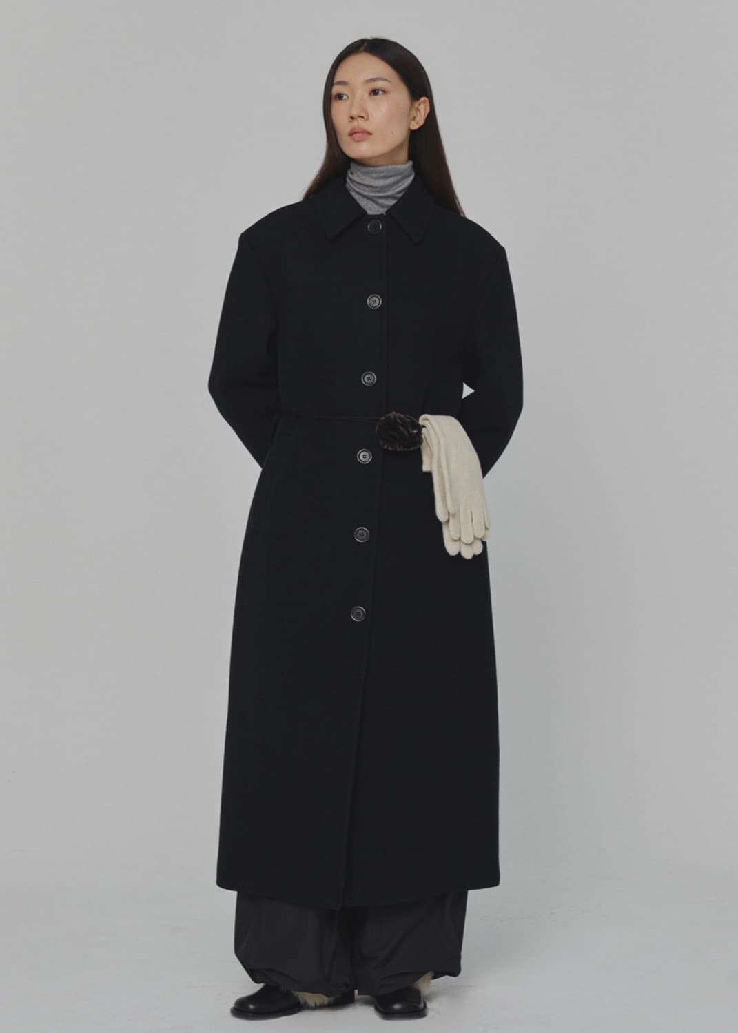 아모멘토 25FW 싱글 브레스트 롱코트 블랙 상품이미지1