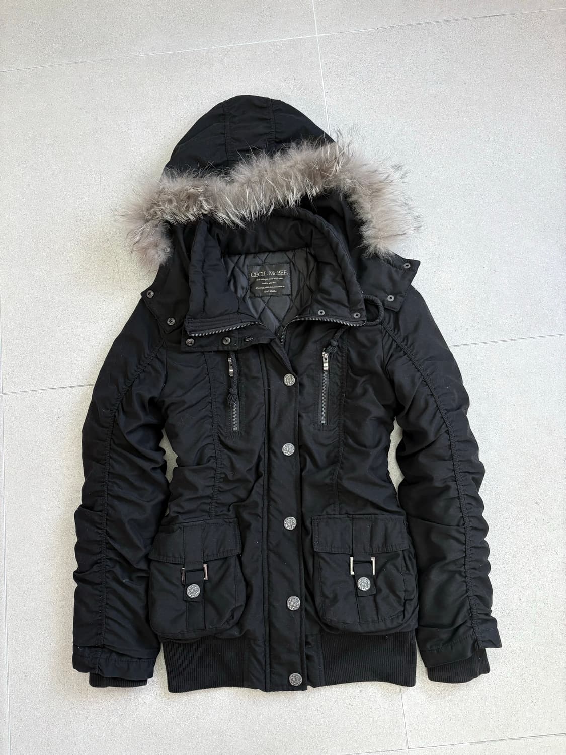 세실맥비 셔링 퍼 자켓 상품이미지1