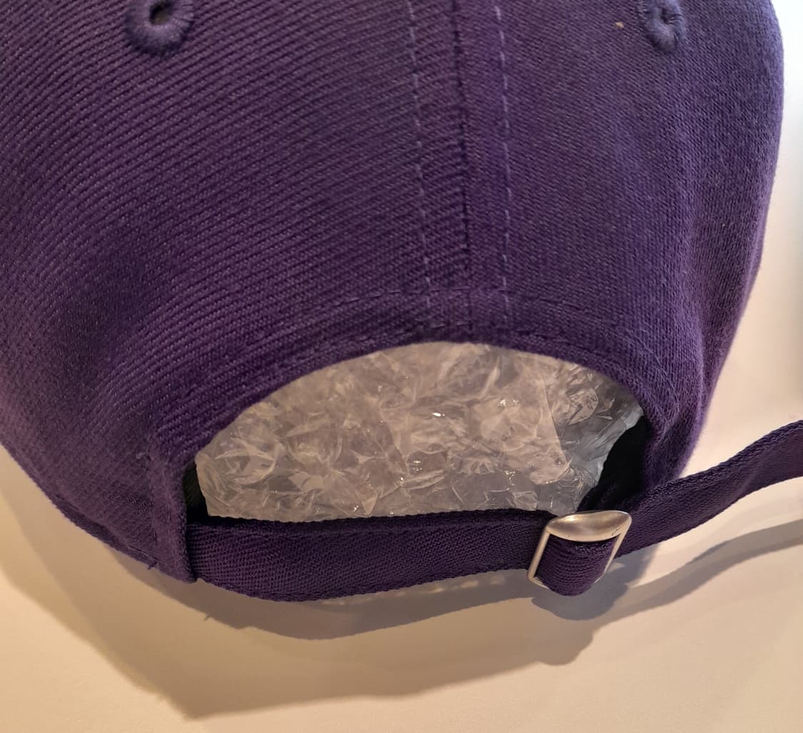 💥(새상품) 뉴에라 X 모마 레인보우 자수 볼캡 (퍼플)
 상품이미지6