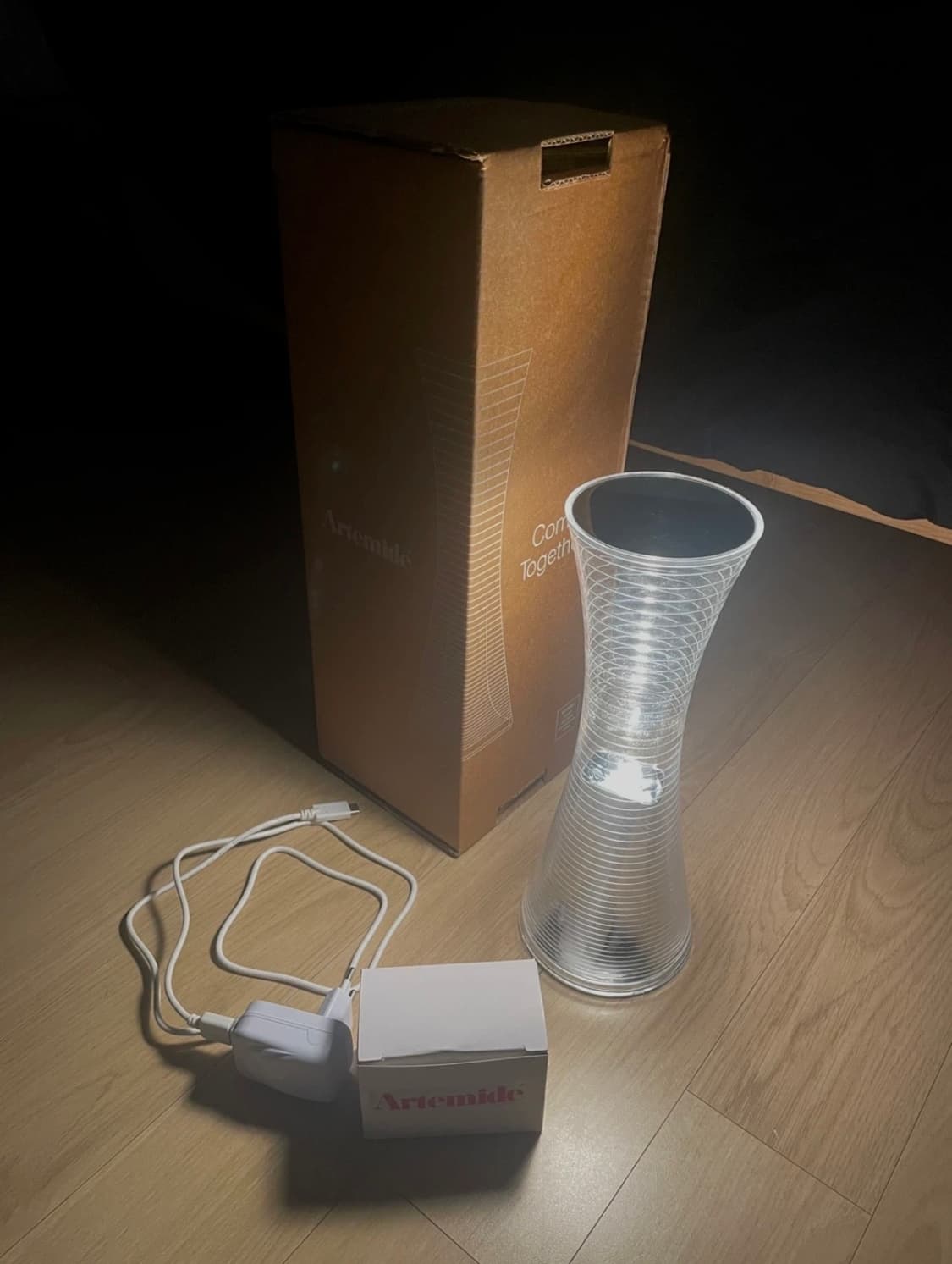 아르떼미데 컴투게더 조명 상품이미지3