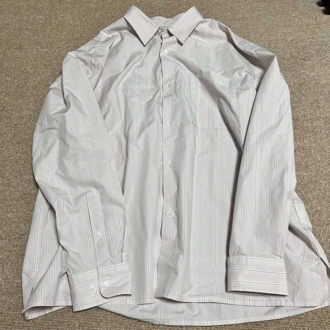 유니클로 브로드클로스 오버셔츠 스트라이프 상품이미지3