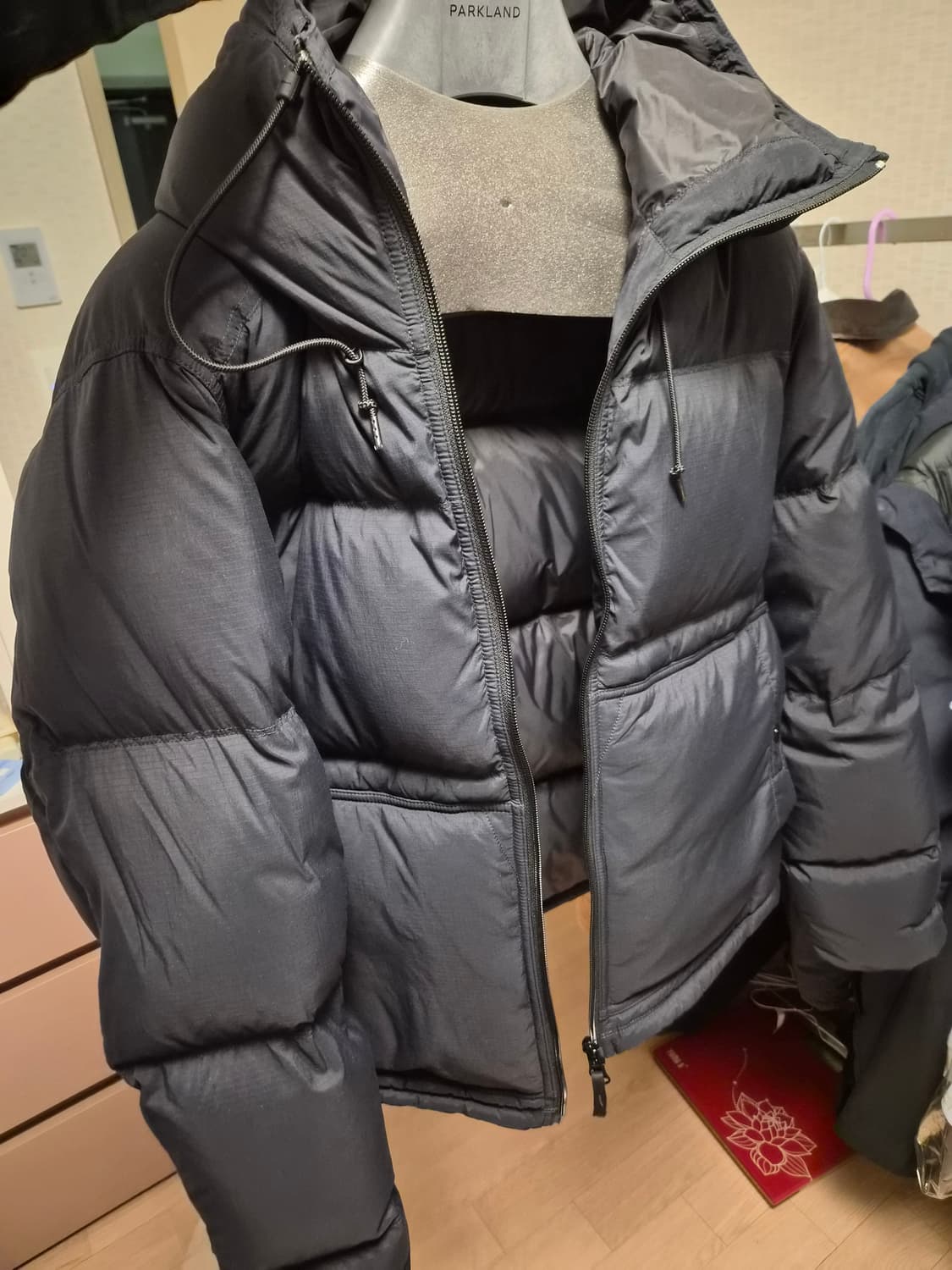 25FW 스톤 패딩 판매합니다 상품이미지3