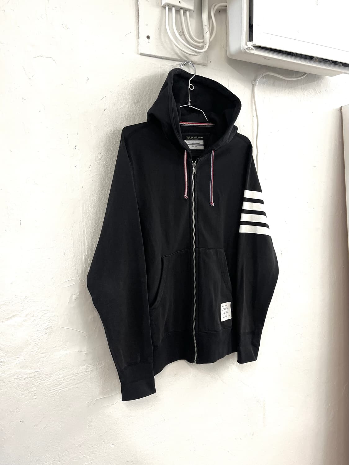 톰브라운 클래식 4선 후드 집업 상품이미지2