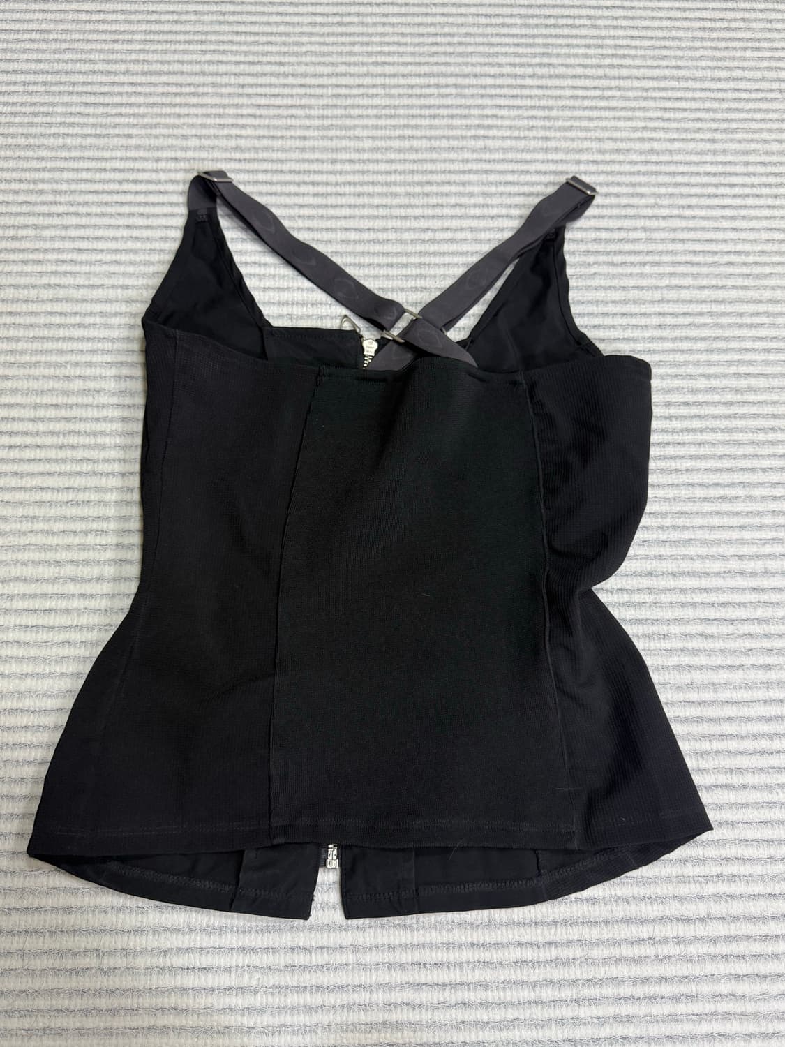 미스치프 스트랩 집업 슬리브리스 상품이미지5