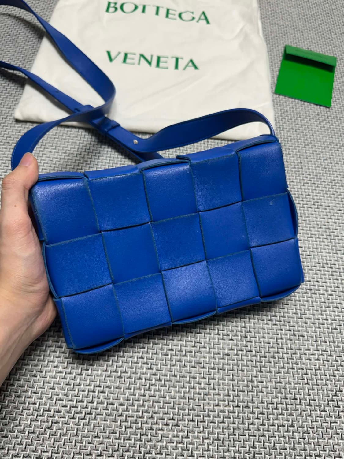 보테가베네타 카세트백 블루 상품이미지2