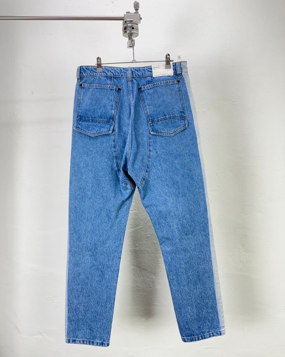 랜덤 아이덴티티 우븐 컷 백 블루 데님 팬츠 상품이미지6