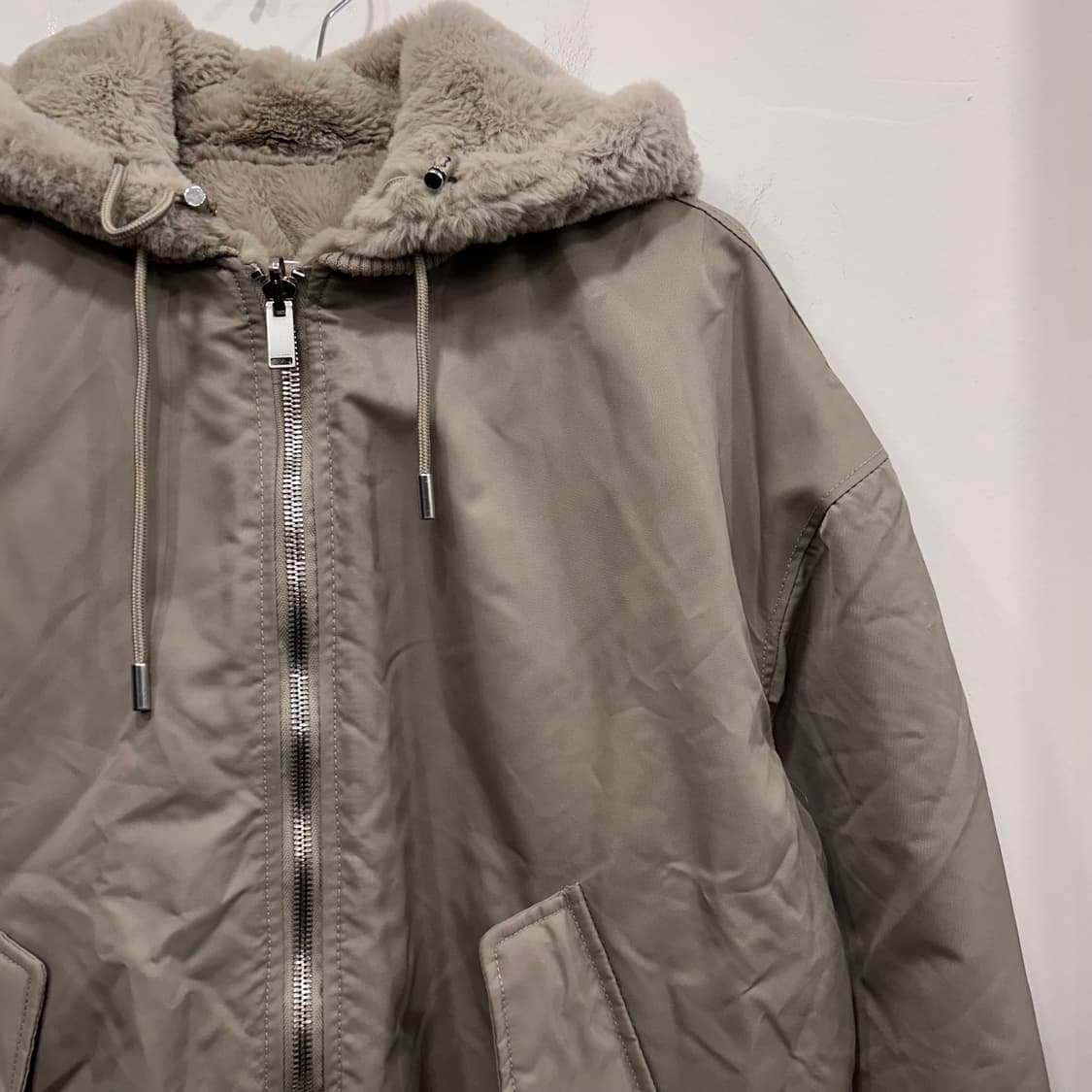 자라 맨즈 리버시블 밍크 후드 ma-1 항공점퍼 상품이미지1