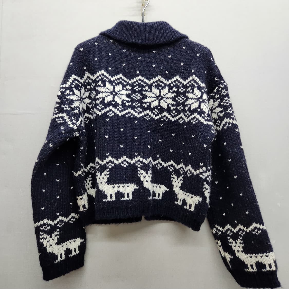 노르딕 눈꽃/사슴 패턴 크롭 더플 가디건 M~L 상품이미지4