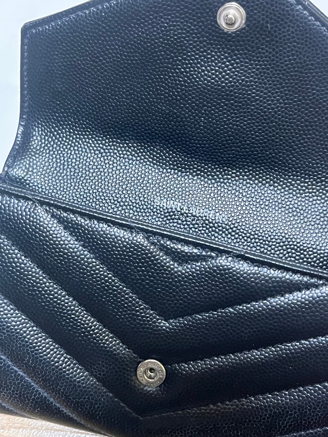 입생로랑 은장 블랙 반지갑(정품) 상품이미지3