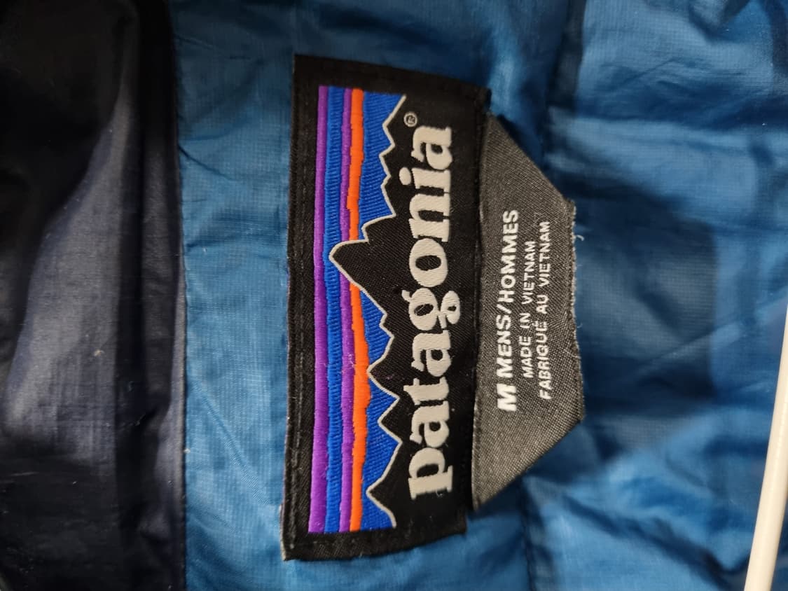 파타고니아 남성 경량 패딩조끼  상품이미지3