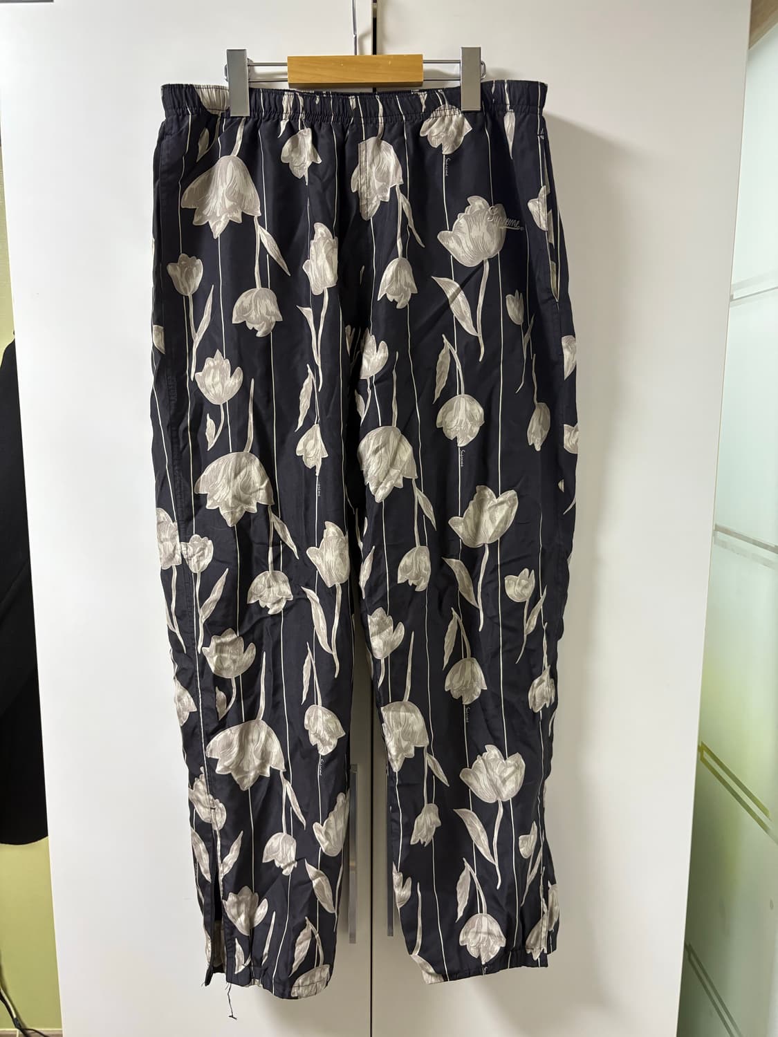 19SS 슈프림 실크 플라워 팬츠  상품이미지1