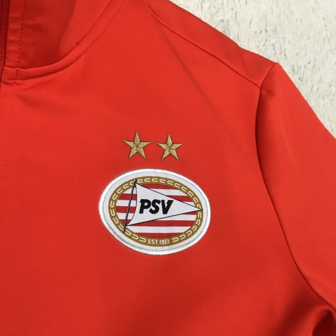 엄브로 아인트호벤 트랙탑 DD27 상품이미지5