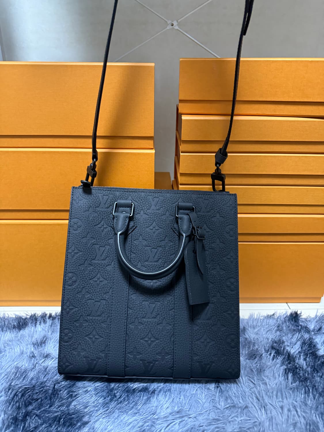 [새상품]루이비통 토뤼옹 레더 크로스 바디백 상품이미지5