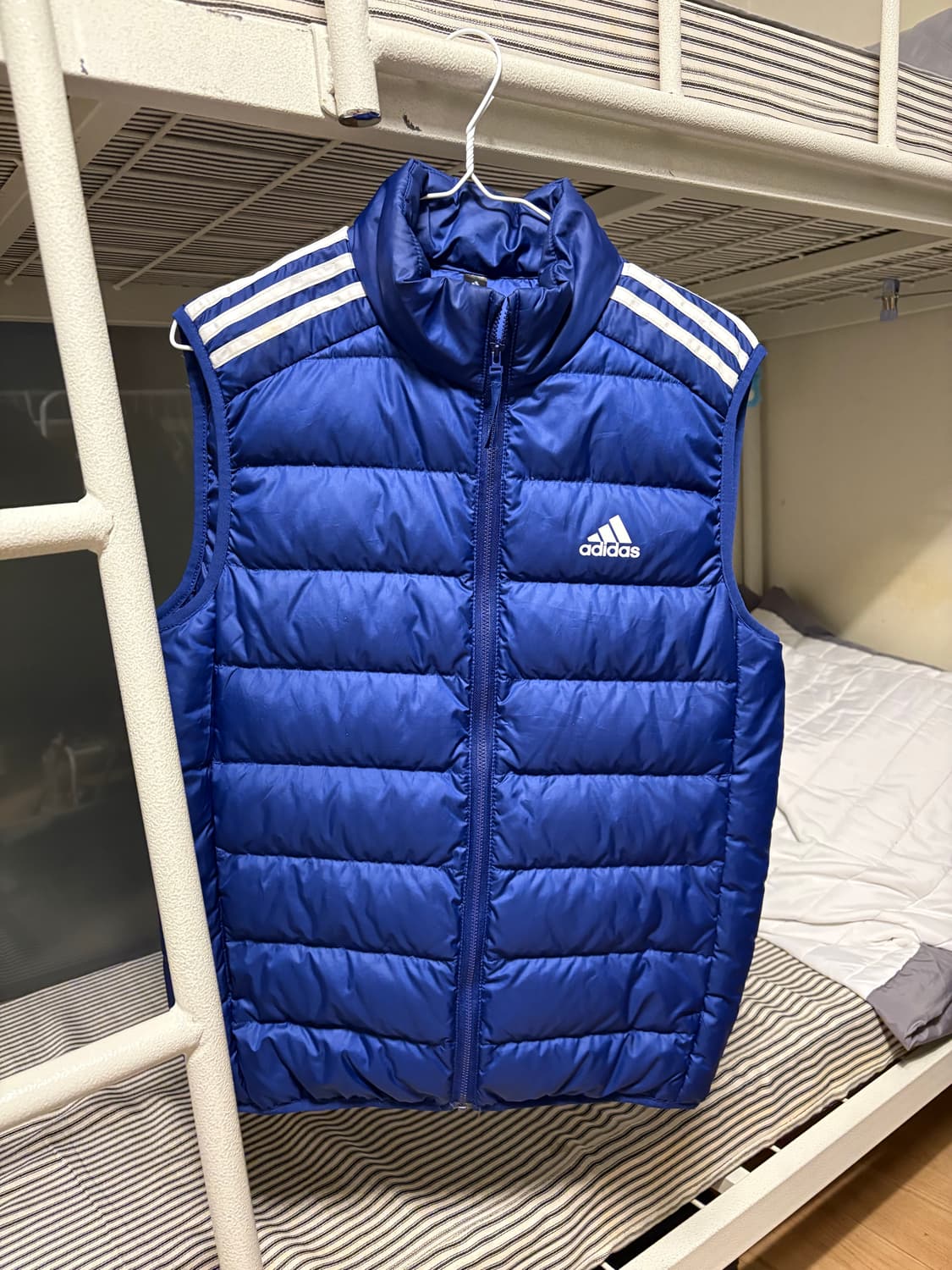 아디다스 조끼 패딩 상품이미지1