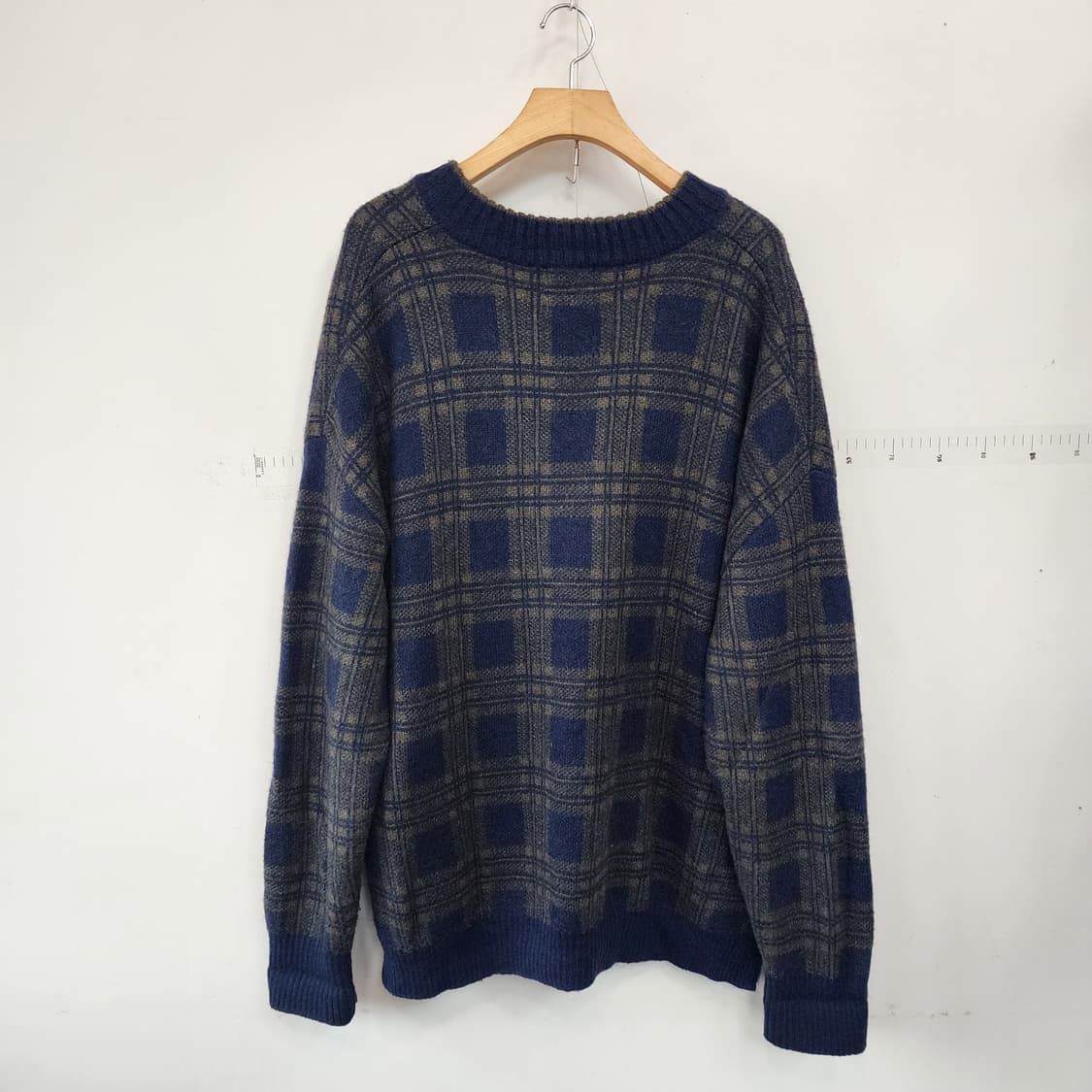 우영미 오헤어니트 체크 V넥 상품이미지3