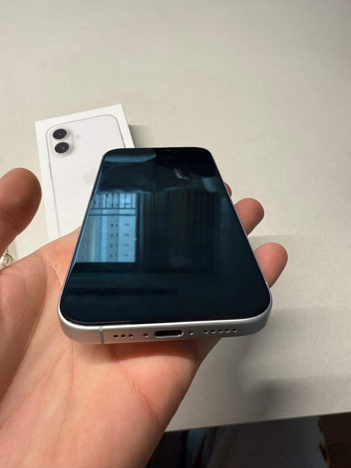 아이폰16 / 256기가 / 배터리 100 / 현재 사이클 172 상품이미지1