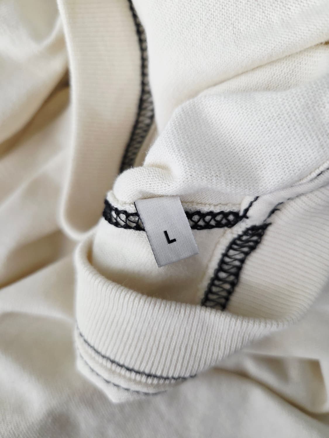 AMI 아미 시그니처 로고 스티치 반팔 티셔츠 상품이미지8